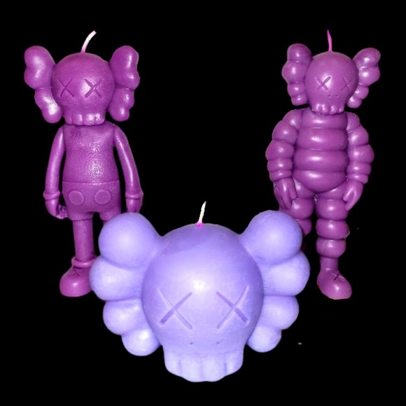 Designer Art Hand Poured Custom Kaws Candle - Picture 5 of 13